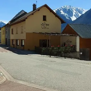 D'hotes Le Cycliste La Chapelle (Saint-Jean-de-Maurienne, Savoie)